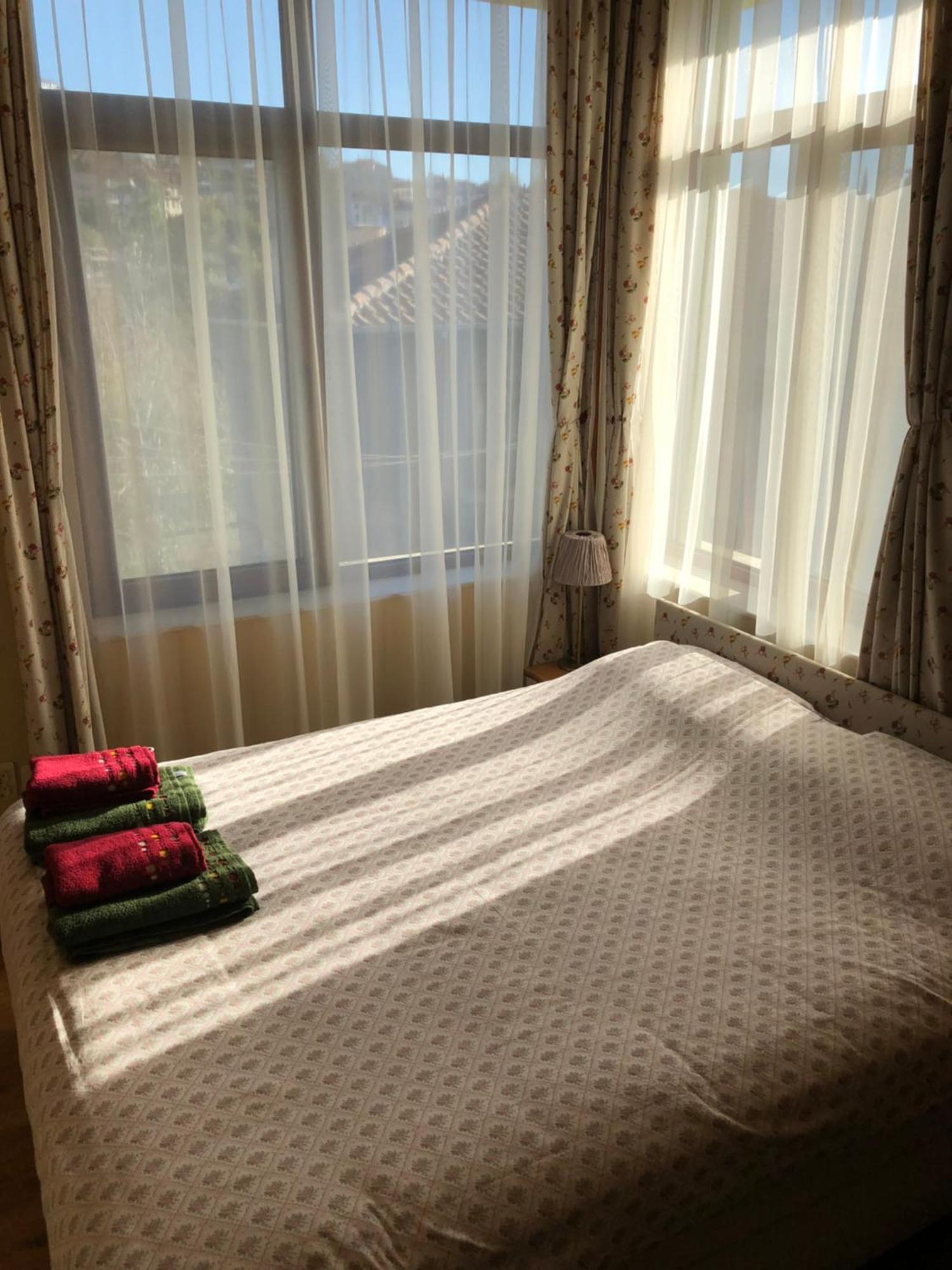 Our House In The Town Apartment เวลีคอเทอร์โนโว ภายนอก รูปภาพ