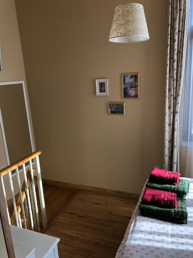 Our House In The Town Apartment เวลีคอเทอร์โนโว ภายนอก รูปภาพ